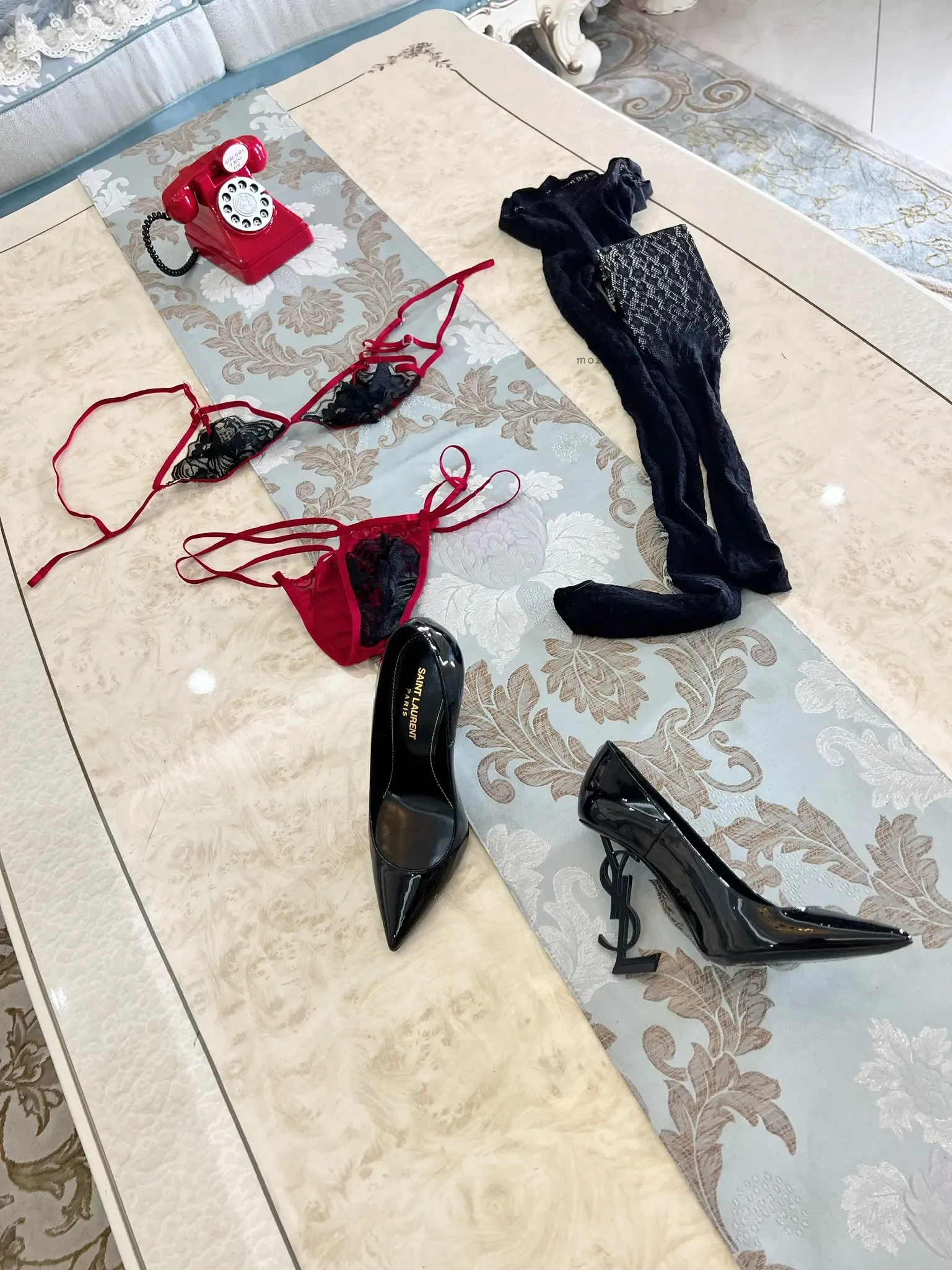 张老师 – 蟒蛇连体袜 【13P】